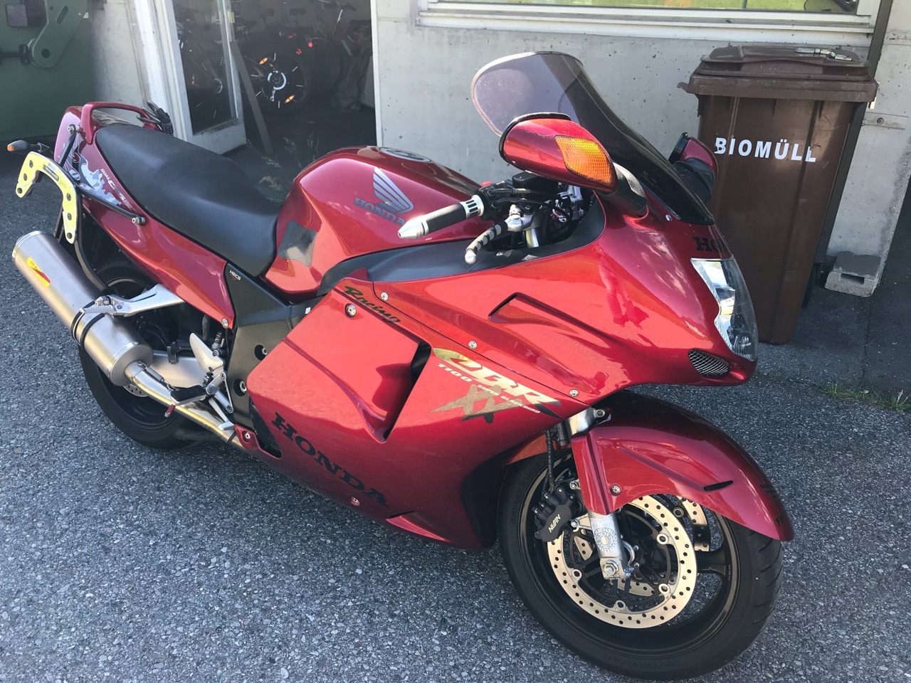 1996 CBR1100XX