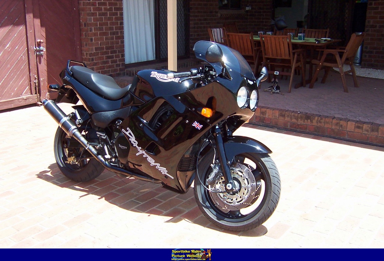 Triumph Daytona 900 1996
