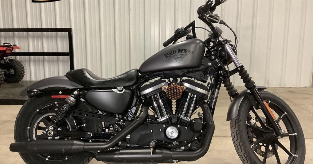 2016 Harley Iron 883