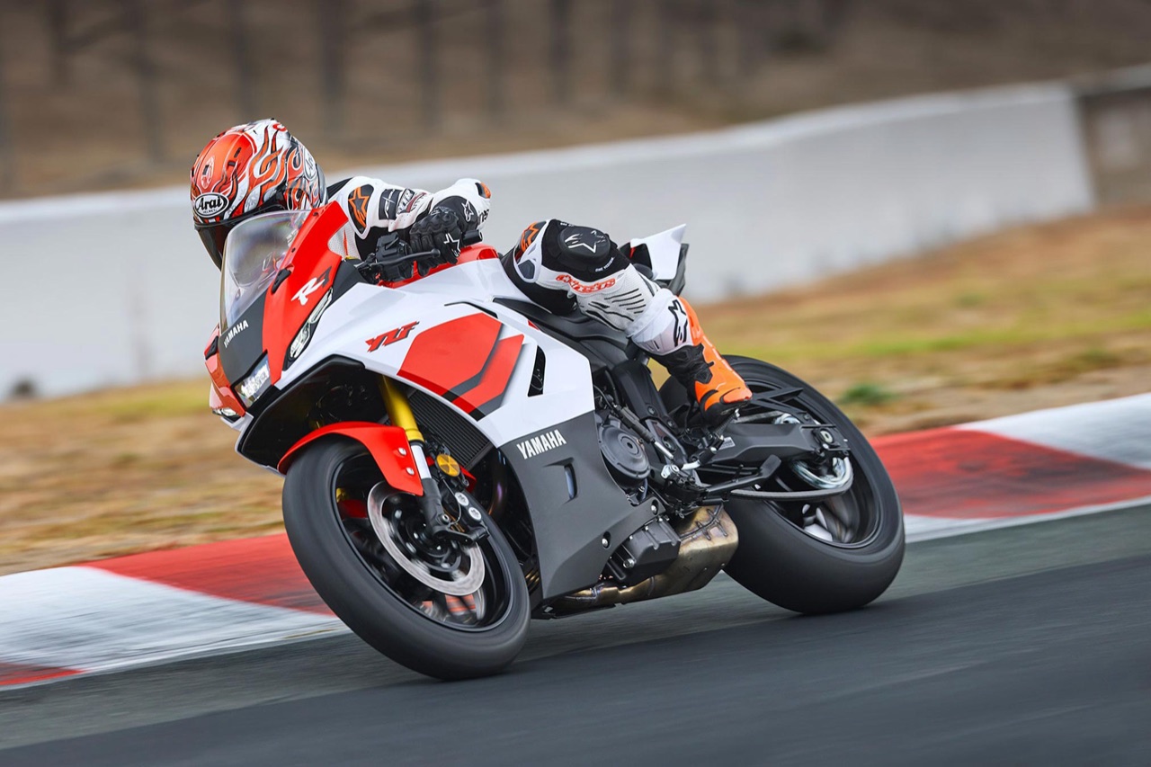 Yamaha YZF-R7