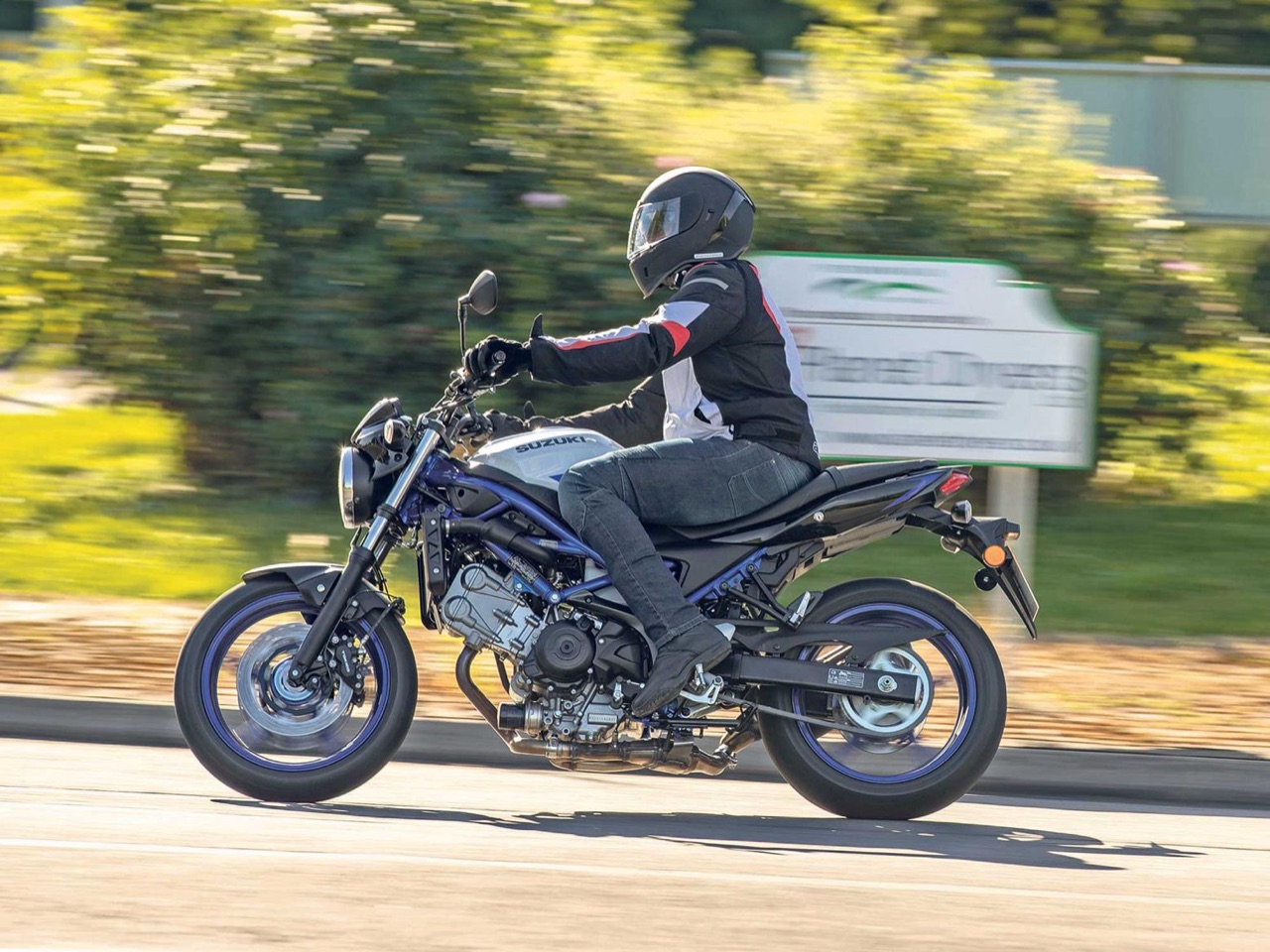 2016 SV650