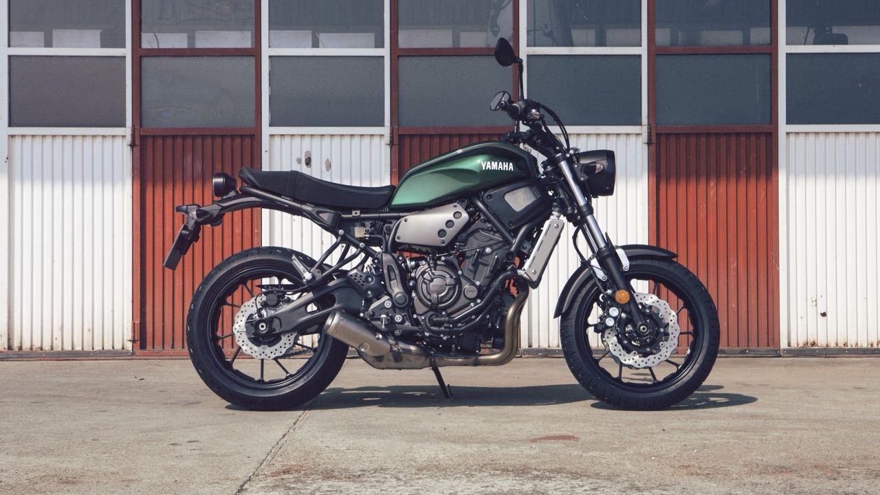 2016 XSR700